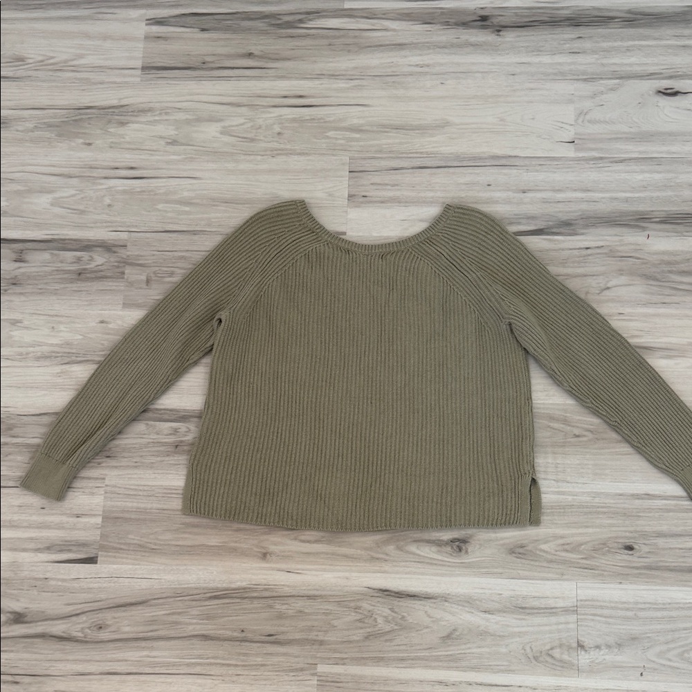 Banana Republic Women's Ribbed Knit Sweater - Olive green size Med - Picture 11 of 13